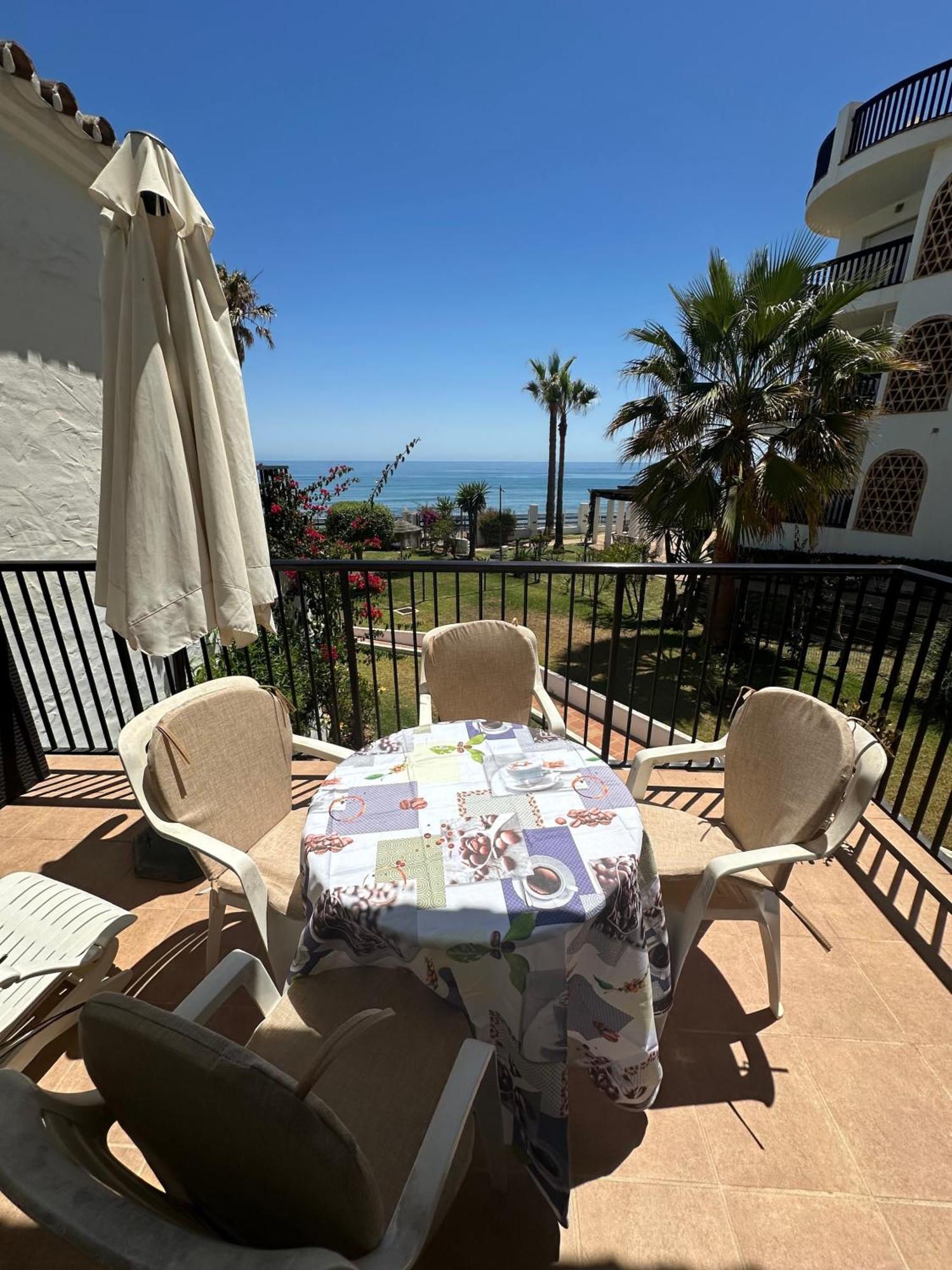 Apartment Sun Of Andalucia In First Beach Line With View On Africa Sitio de Calahonda Eksteriør bilde